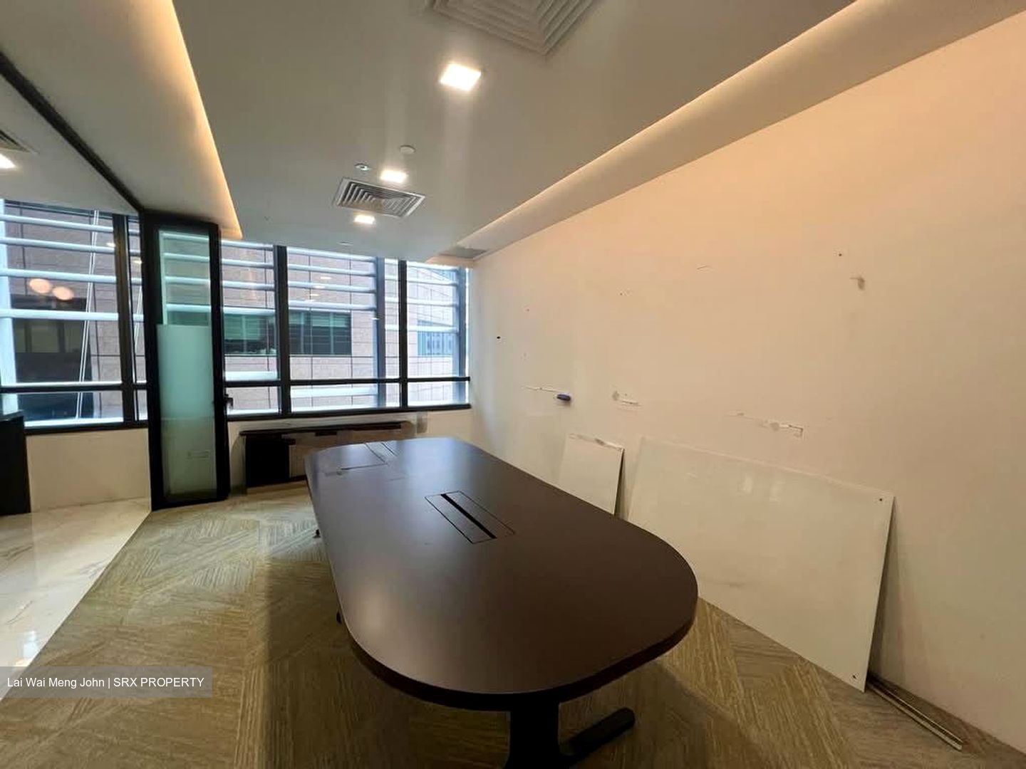 PLUS (D1), Office #575674211